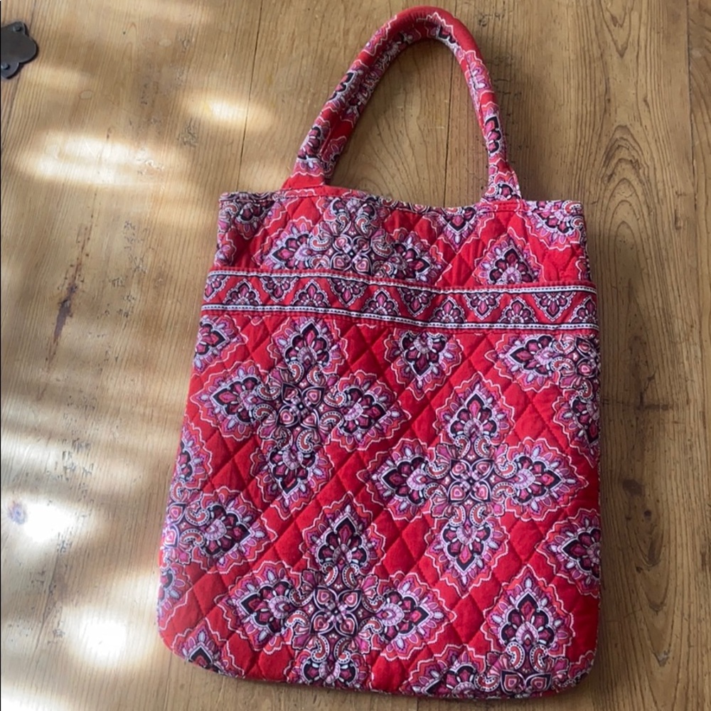 Red Vera Bradley cloth shoulder bag